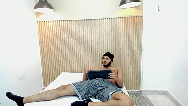 Adamss 23 online show from October 8, 8:13 pm