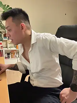 latava online show from November 10, 5:07 pm