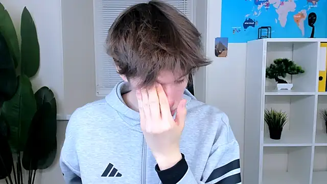 MarkBranston online show from April 11, 2:42 pm