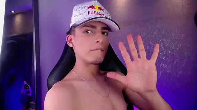 MateoMitchell online show from March 18, 4:48 am