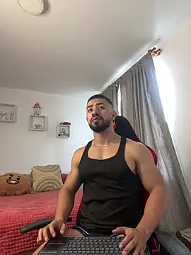 Ezzio Scolaro online show from November 23, 1:55 pm