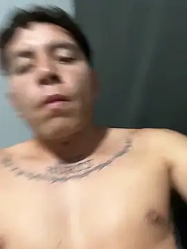 Snapshot of Alejandro26271 chatting on October 4, 8:52 am Alejandro26271 online show from October 4, 8:52 am