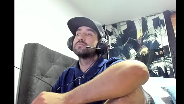 coolfriki online show from December 17, 1:35 am