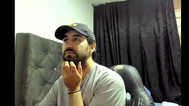 coolfriki online show from November 14, 5:10 am