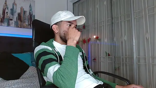 andresnoir  online show from January 11, 3:05 pm