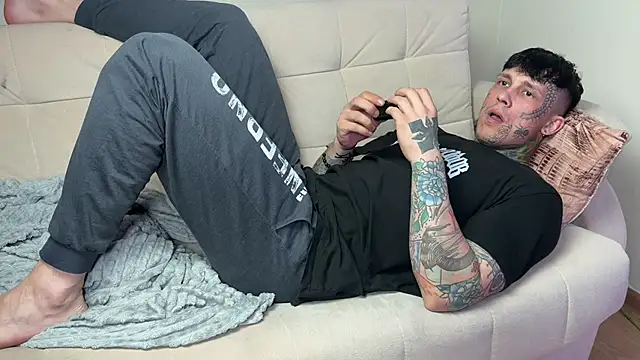 Anubisgods online show from April 4, 3:31 pm