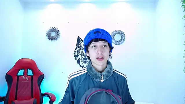 Emo Boy  online show from November 13, 12:54 pm