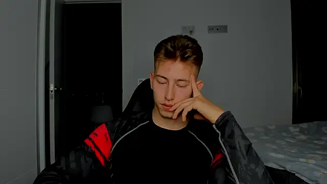 find0m master online show from March 28, 8:20 pm