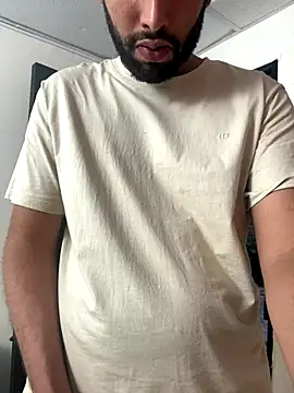 onlymen2025 online show from December 13, 10:16 pm