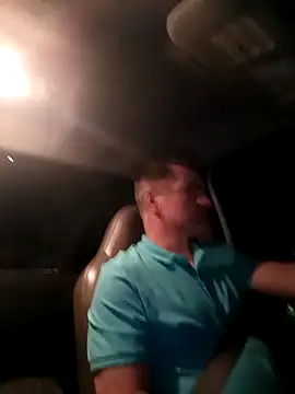 distruct69 online show from November 4, 2:56 am