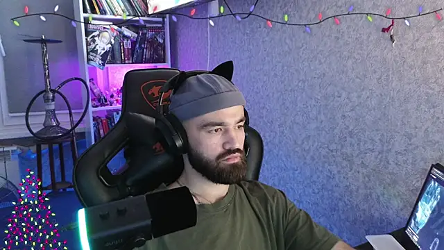 Nik Namee online show from January 14, 8:45 pm