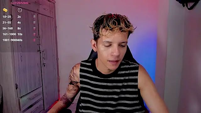 tylernova online show from March 26, 4:16 am