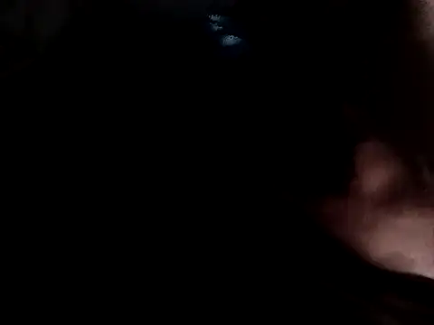 Snapshot of jjLARAY chatting on October 16, 7:38 am jjLARAY online show from October 16, 7:38 am