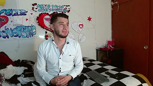 picante70  online show from December 20, 11:17 am