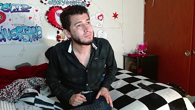 picante70  online show from December 17, 11:17 am