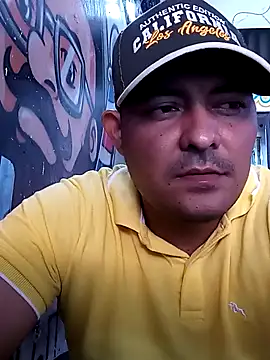 sexyandres 23 online show from March 12, 8:16 pm