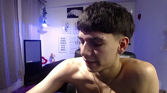 AmethystShadow17 online show from March 11, 8:27 pm