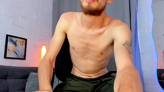 MATEO HUNTER online show from October 19, 5:27 pm