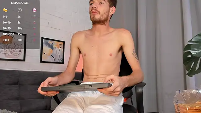 MATEO HUNTER online show from November 3, 6:06 am