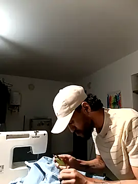 Liam Samderz online show from May 1, 4:49 am