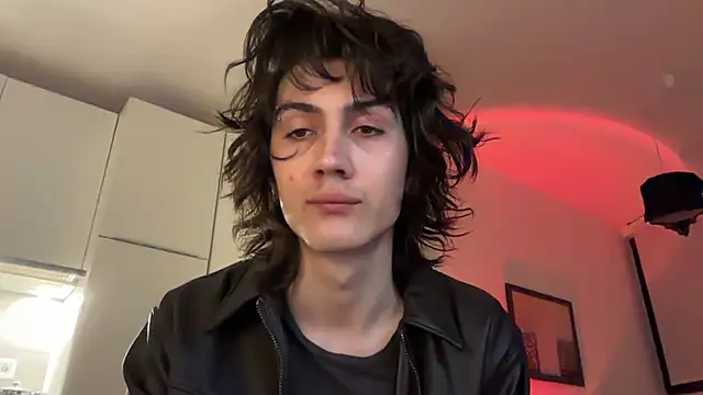 kira yoshika9e online show from March 24, 9:30 pm