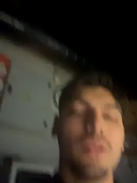 Snapshot of emir343475 chatting on October 18, 9:31 pm emir343475 online show from October 18, 9:31 pm