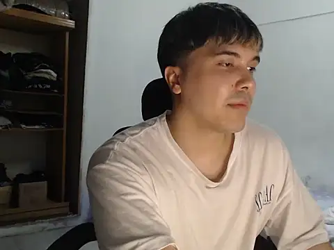 CuteAlexBoy online show from February 16, 10:08 pm