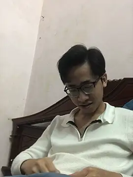 liamhn2k4 online show from February 19, 1:07 pm