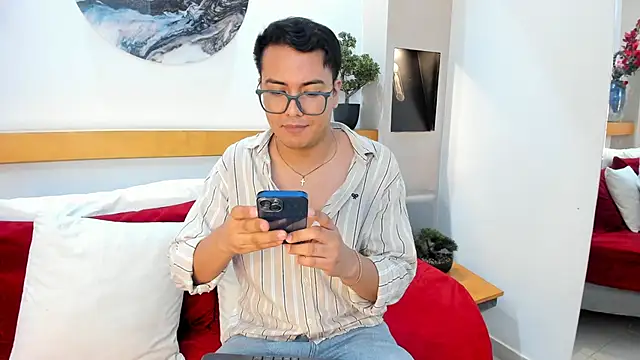 JohnBelRose online show from November 27, 8:34 pm