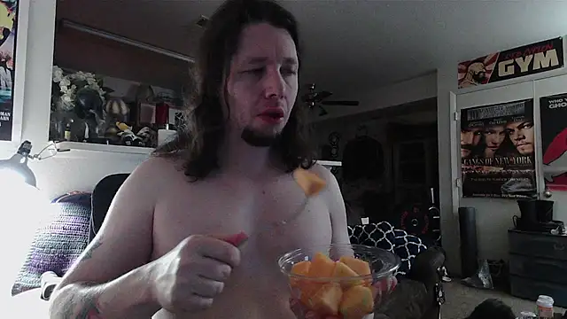 biggerisbetter12 online show from February 12, 10:54 am