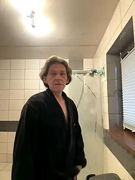 kon77777 online show from October 25, 5:20 am