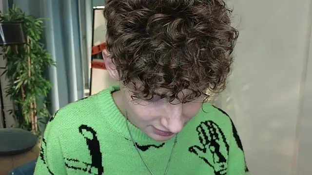 crisp1n online show from November 13, 3:49 pm