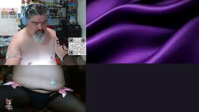 geekycastillo online show from June 26, 1:42 am