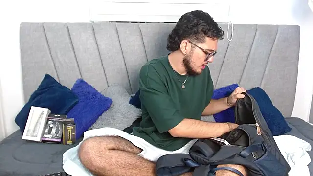 Zac Golden online show from October 30, 6:04 am