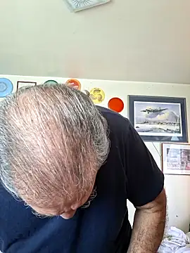 pena633 online show from April 2, 4:59 pm