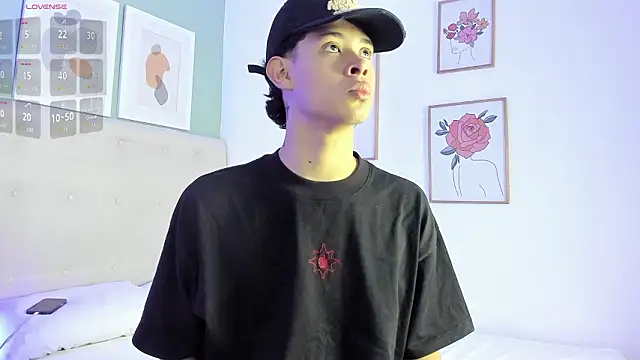 ApoloRicci online show from February 3, 7:30 pm