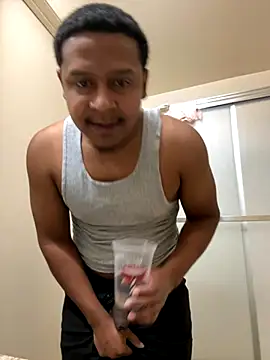 maddfreak0 online show from November 18, 8:34 pm