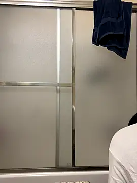 maddfreak0 online show from October 23, 10:35 pm