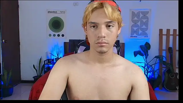 Habel  moretti online show from February 15, 6:05 pm