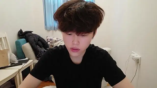 L1kuto online show from February 26, 6:37 am