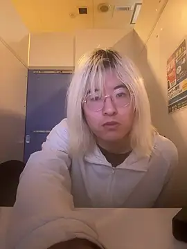 MUIMUICHAN27 online show from November 30, 2:35 am