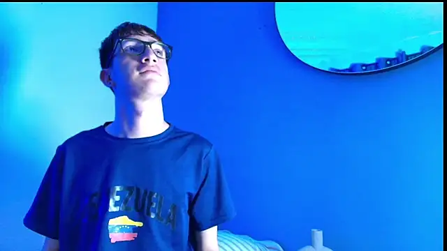 Erick Taylor3 online show from February 5, 8:27 pm