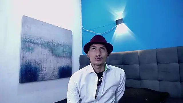 SavageLover  online show from January 6, 8:35 pm