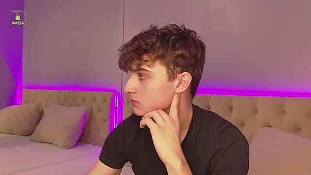 Richard steele hot online show from November 2, 3:38 pm