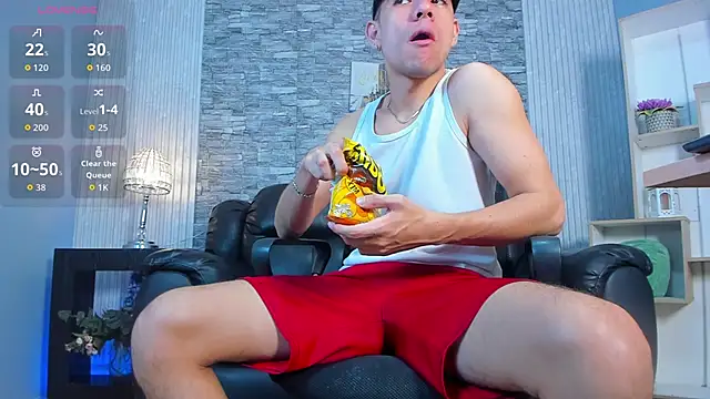 zack joness18 online show from February 13, 4:30 am