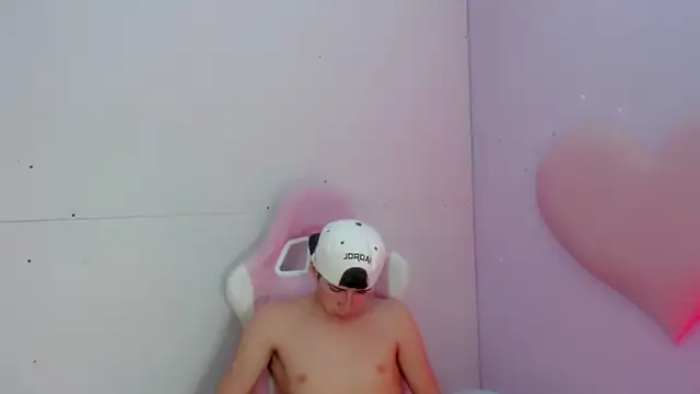 Cash G  online show from January 14, 8:45 pm