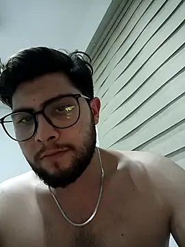 Mstfaavan64 online show from April 3, 12:18 am