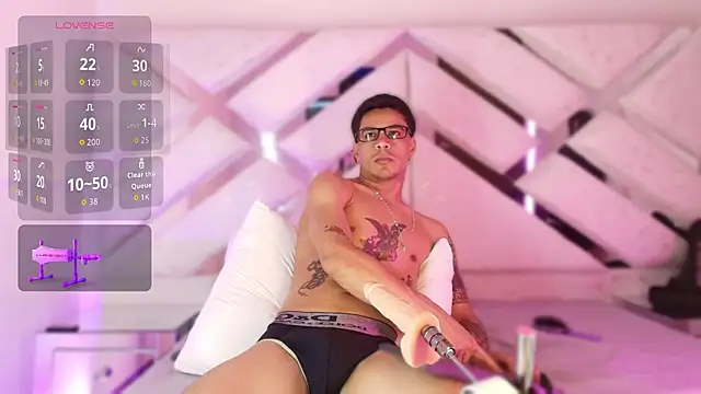 Andrew Haalls online show from February 18, 9:01 pm