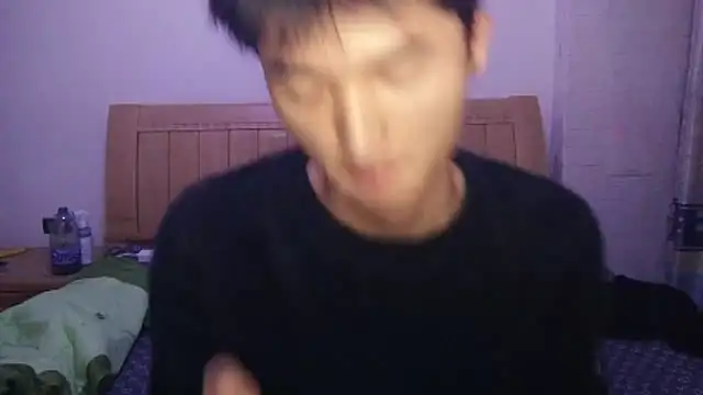 N228 online show from December 17, 8:15 pm