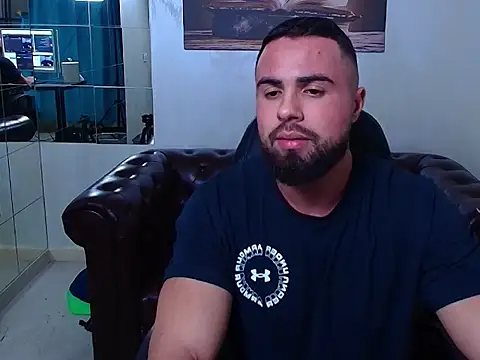 HayesWood online show from December 22, 5:48 am